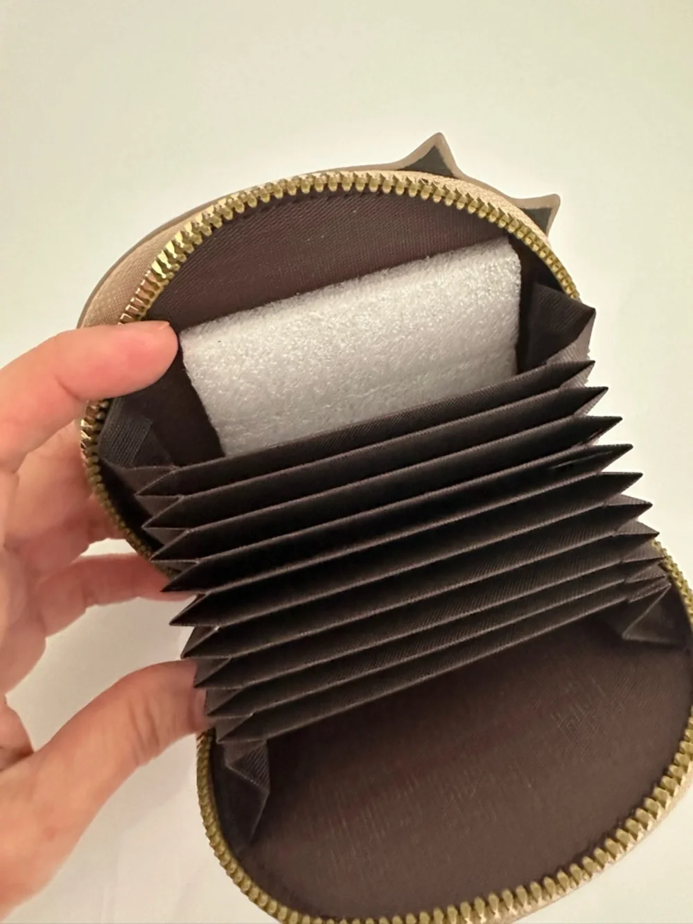 Brown Cat-Shaped Zip Pouch Wallet - Unbranded, coin purse cat.